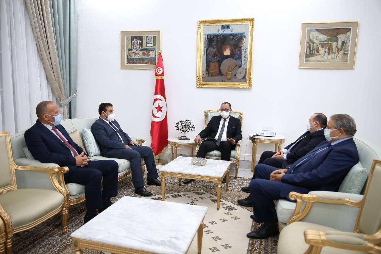 ماذا في لقاء رئيس الحكومة بنواب القصرين؟
